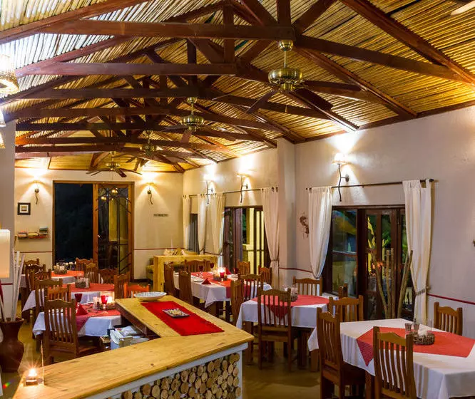 Hotelli Gecko Lodge