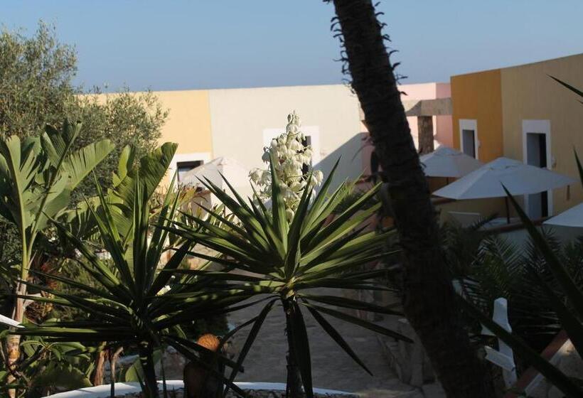 בית מלון כפרי Luagos Club