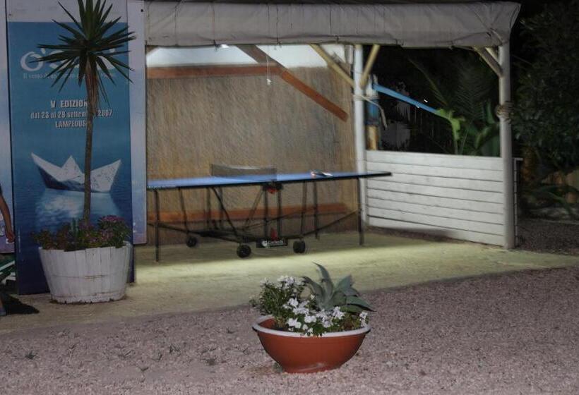 בית מלון כפרי Luagos Club