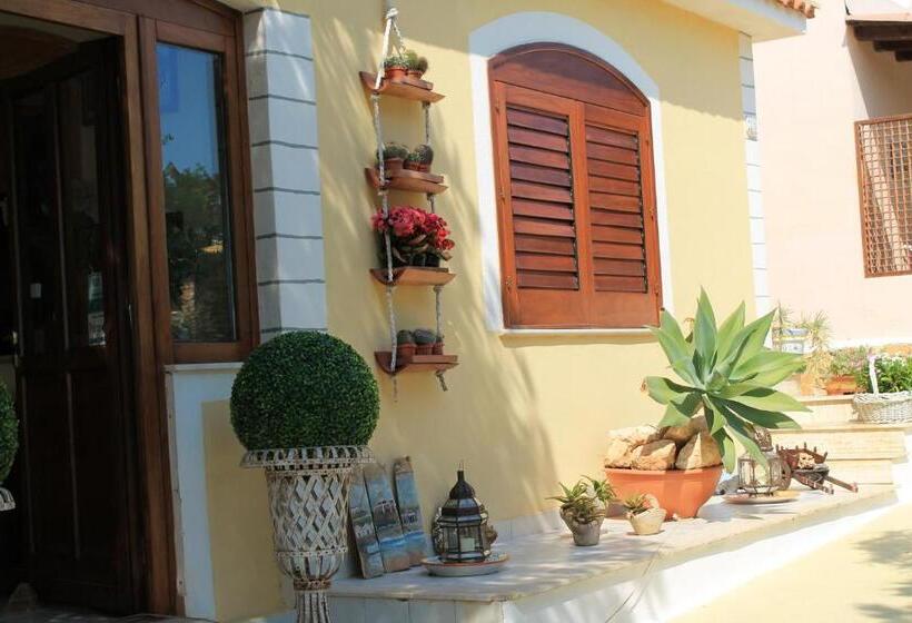 בית מלון כפרי Luagos Club