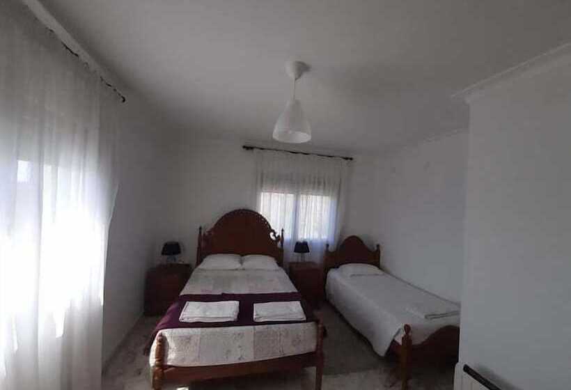 בית מלון כפרי Miranda Do Douro D. Joao Iii