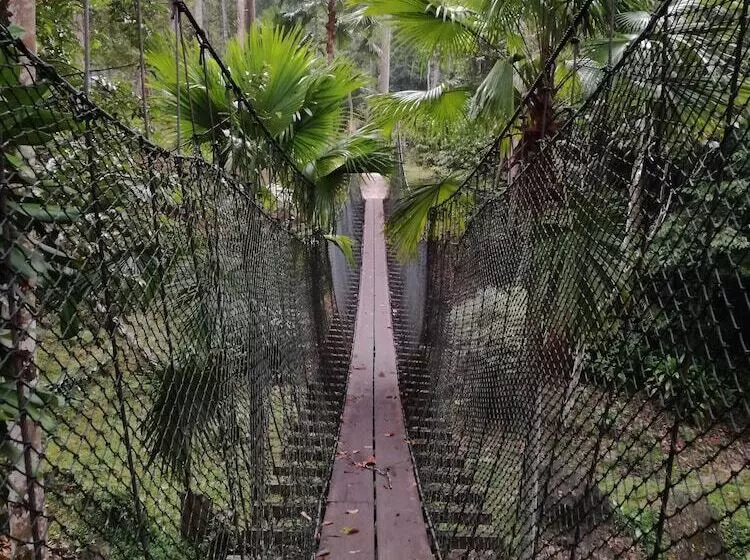 בית מלון כפרי New Wave Shah Alam