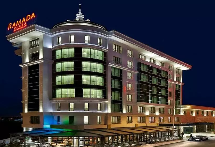 호텔 Ramada Plaza By Wyndham Eskisehir