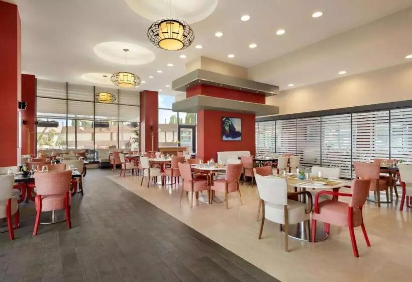 호텔 Ramada Plaza By Wyndham Eskisehir