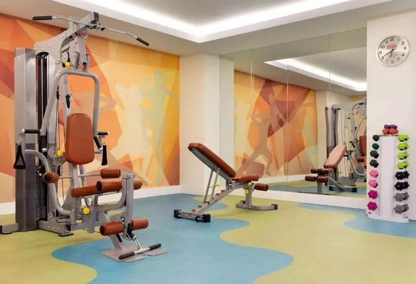 호텔 Ramada Plaza By Wyndham Eskisehir