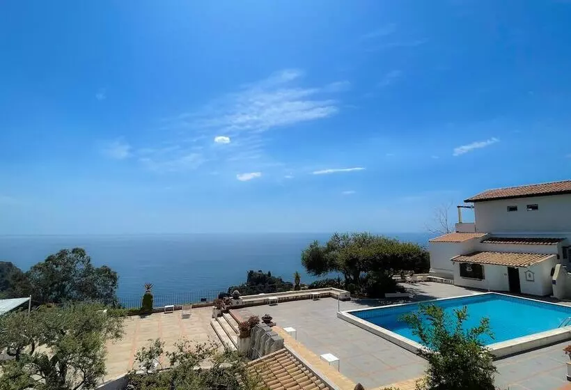 Отель Residence Terra Rossa Taormina