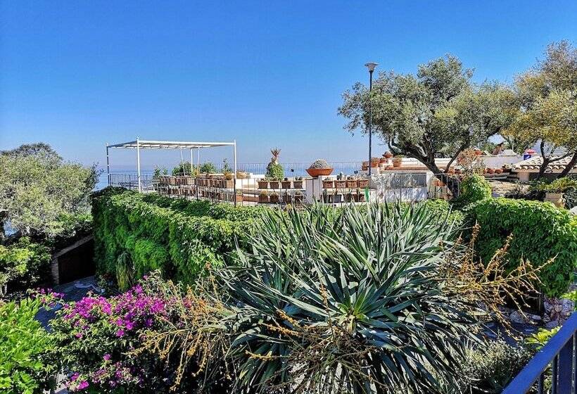 فندق Residence Terra Rossa Taormina