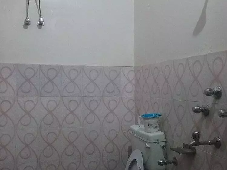 فندق Teerth Guest House