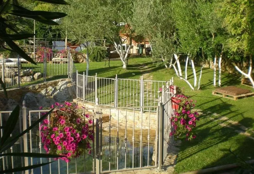 هتل Villa Terme Di Caldana B&b