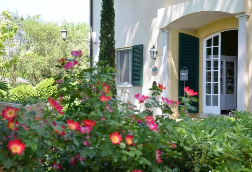 هتل Villa Terme Di Caldana B&b