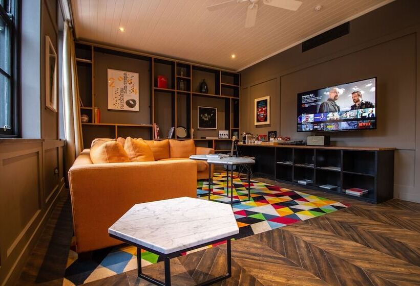 בית מלון כפרי The Dean Dublin