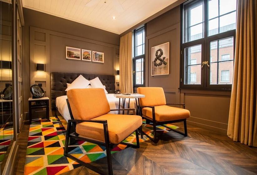 בית מלון כפרי The Dean Dublin