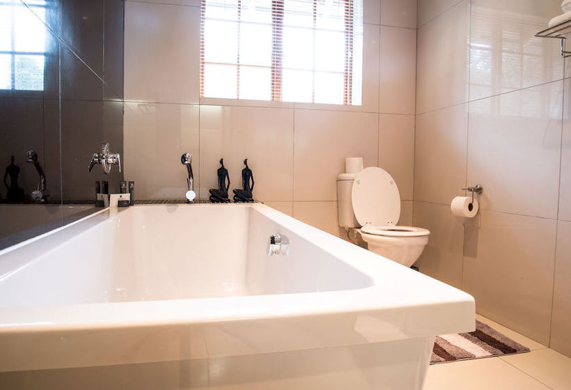 Отель The View Boutique