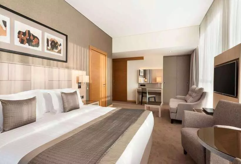 Hotelli Tryp By Wyndham Abu Dhabi City Center