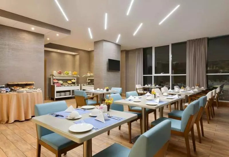 Hotelli Tryp By Wyndham Abu Dhabi City Center
