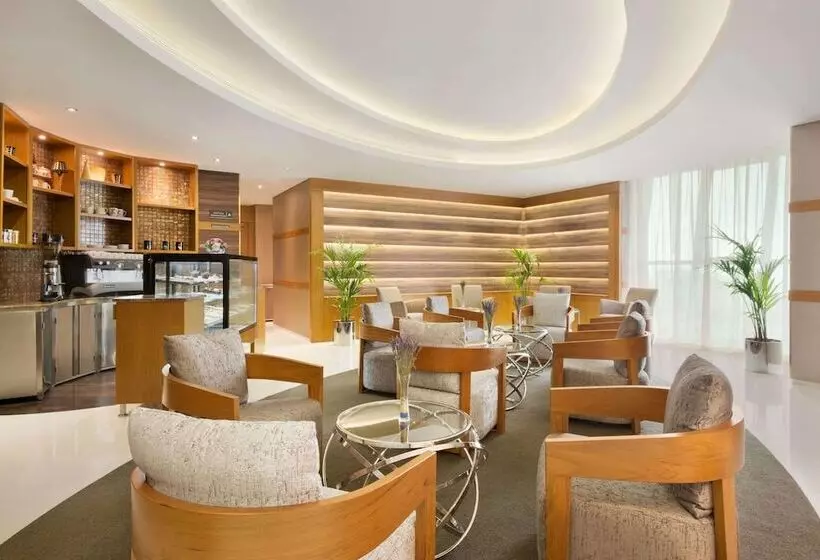 Hotelli Tryp By Wyndham Abu Dhabi City Center