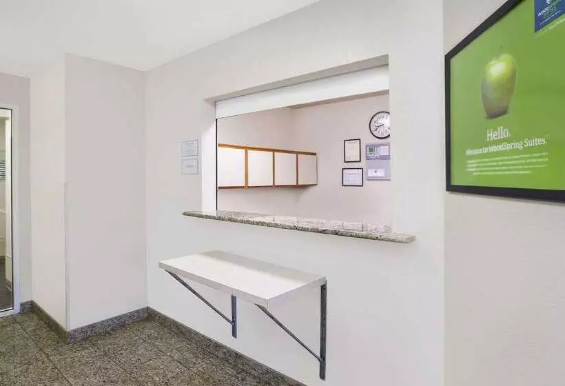 호텔 Woodspring Suites Holland Grand Rapids