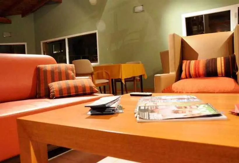 Los Robles Apart & Spa