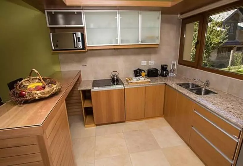 Los Robles Apart & Spa