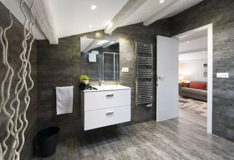 Mercedes Heritage Apartments