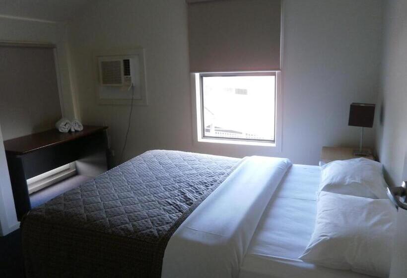 Sovereign Views Apartments