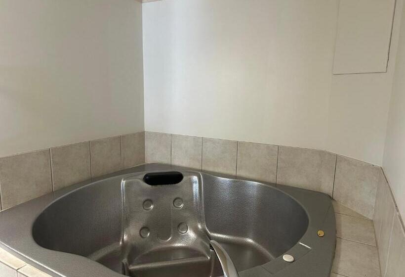 Tuscany Villas Whakatane