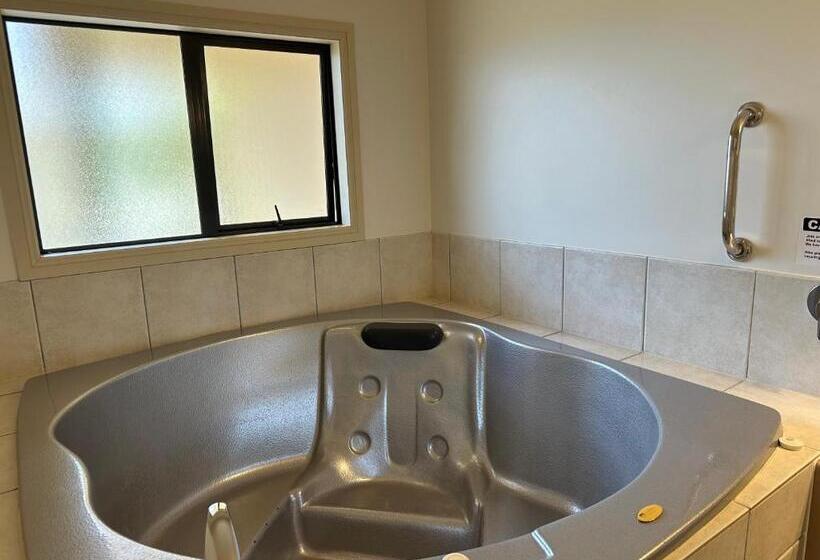 Tuscany Villas Whakatane