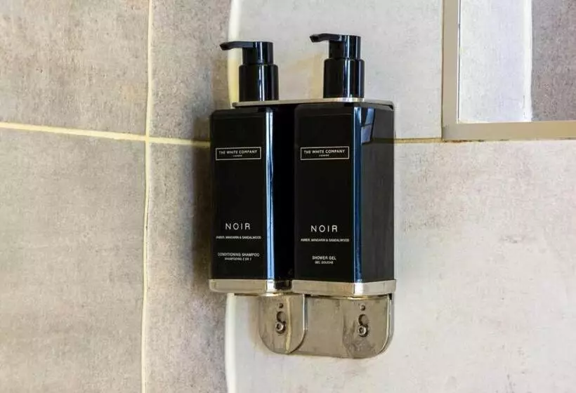 Roomzzz Chester City