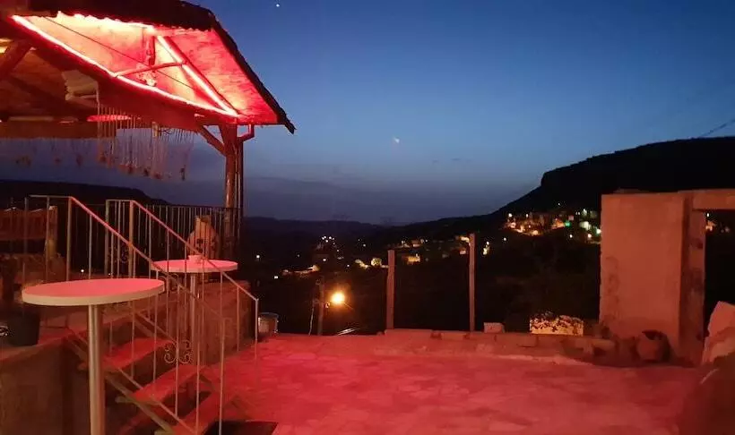 住宿加早餐 Akköy Evleri