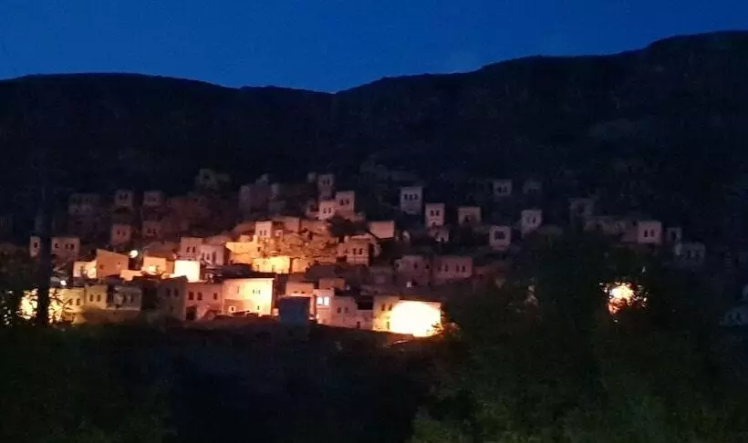 住宿加早餐 Akköy Evleri