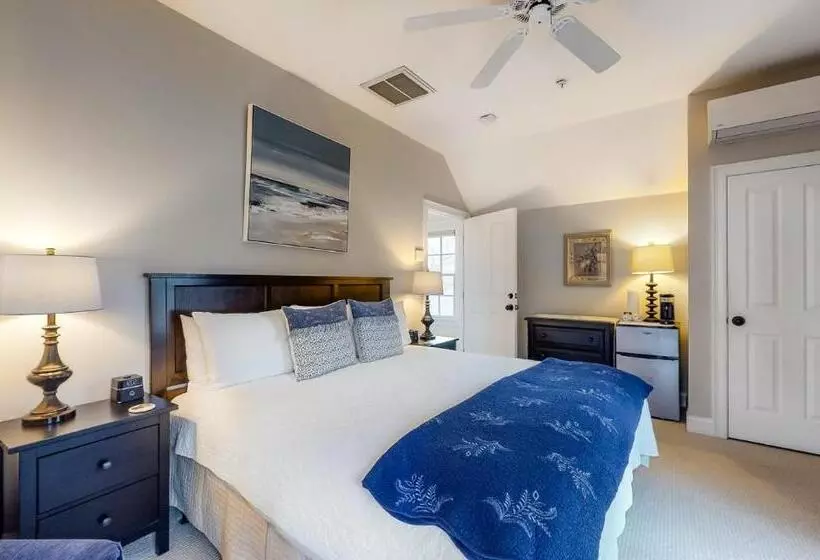 Bed and Breakfast Brewster By The Sea Inn