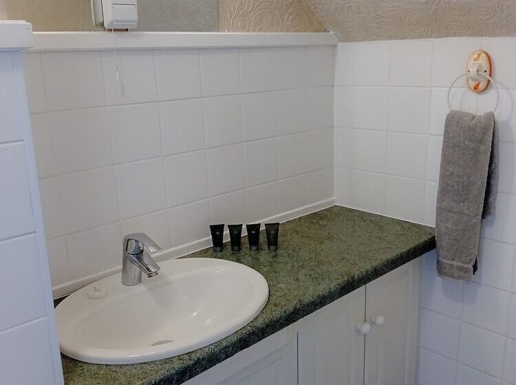 צימר Home And Away Guesthouse