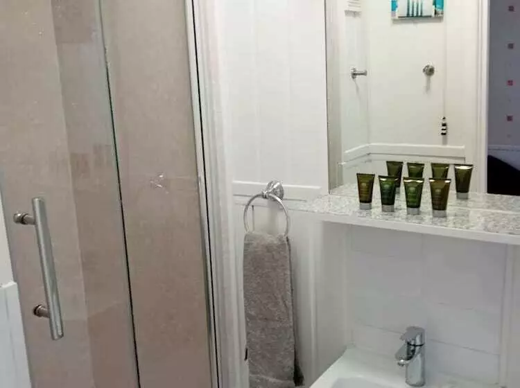 צימר Home And Away Guesthouse