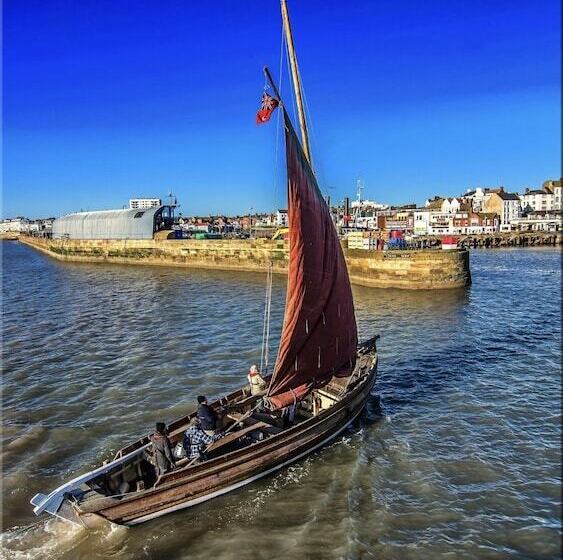 צימר Home And Away Guesthouse