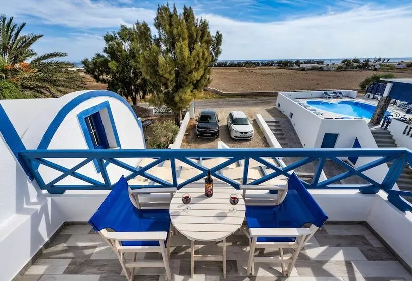 Honeymoon Beach Studios