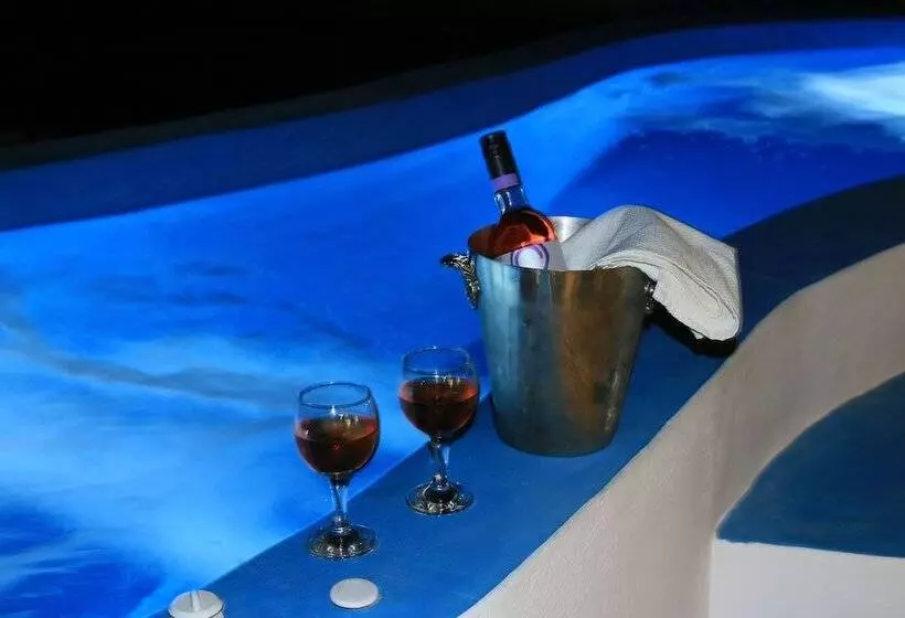 Honeymoon Beach Studios