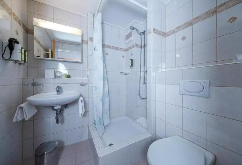 ホテル Bunda Davos