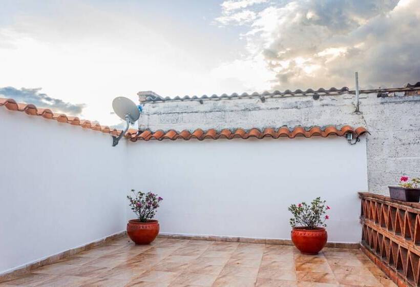 Hotel Casa De Las Rosas