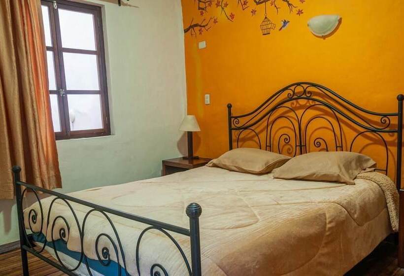 Hotel Casa De Las Rosas