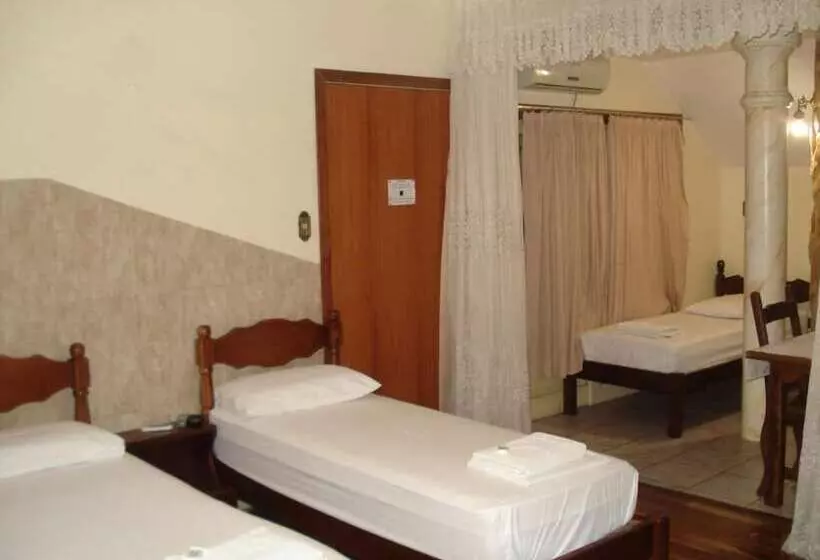 בית מלון כפרי Castel