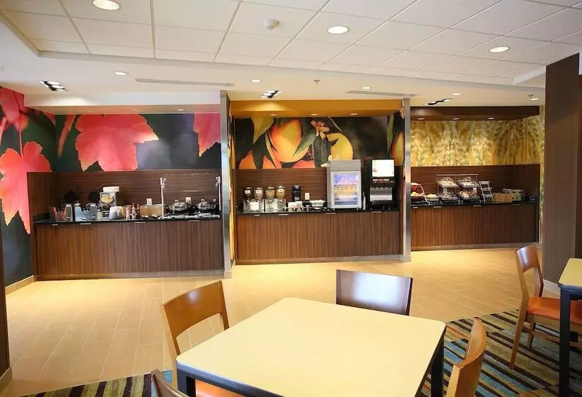 هتل Fairfield Inn & Suites By Marriott East Grand Forks