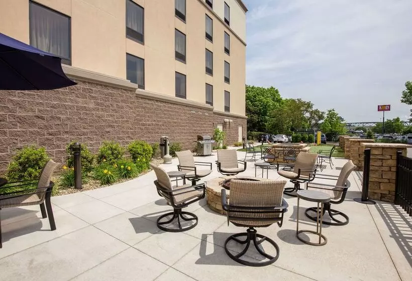 ホテル Hampton Inn & Suites Pittsburgh/harmarville