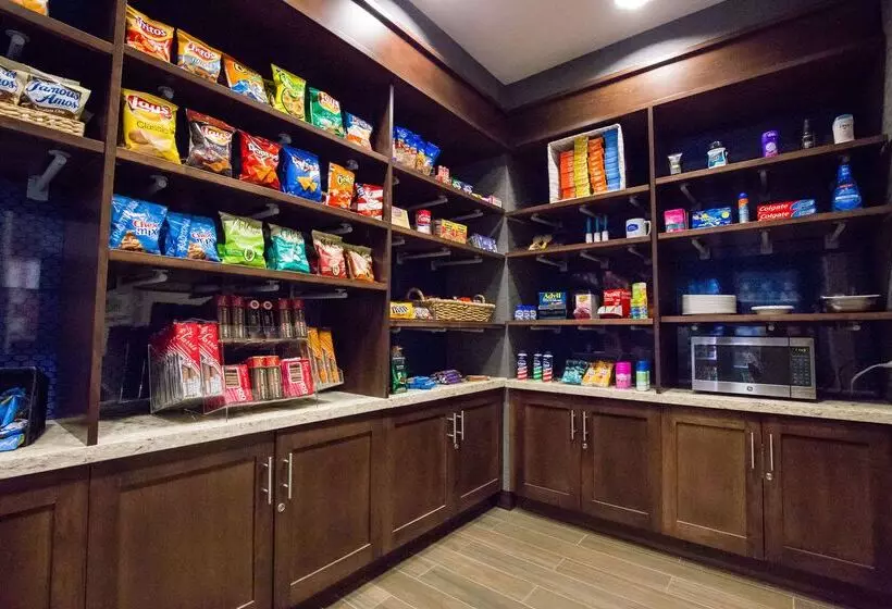 ホテル Hampton Inn & Suites Pittsburgh/harmarville