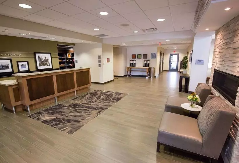ホテル Hampton Inn & Suites Pittsburgh/harmarville