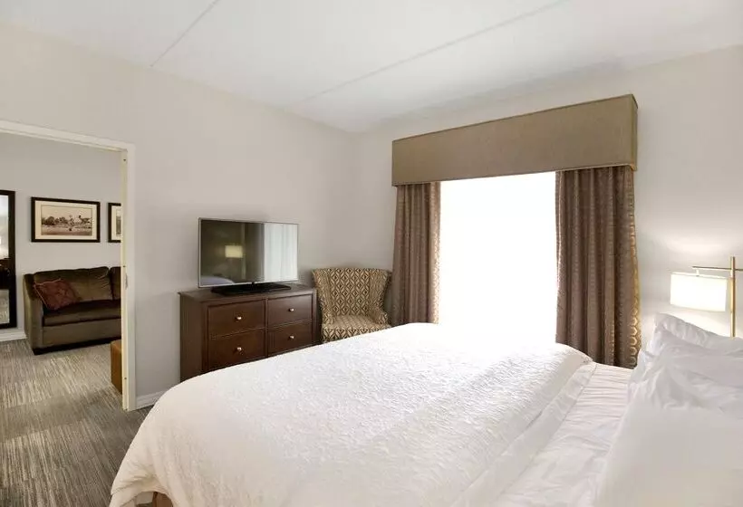 ホテル Hampton Inn & Suites Pittsburgh/harmarville