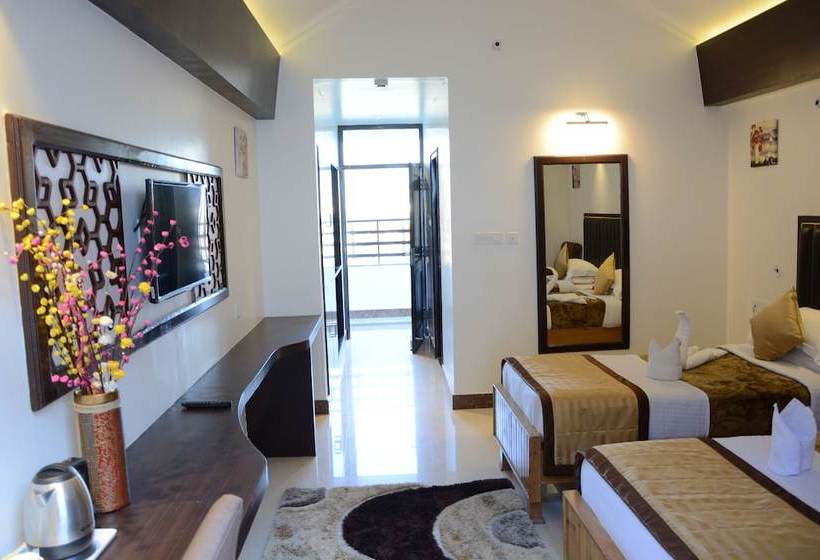 Отель Harshikhar