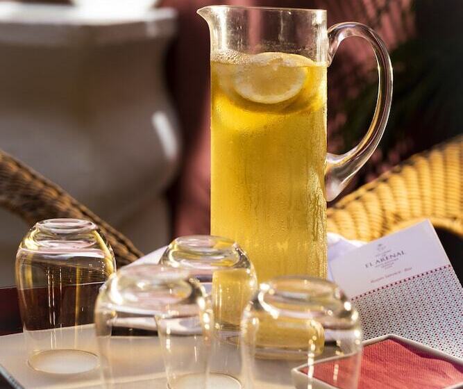 هتل Las Casas De El Arenal