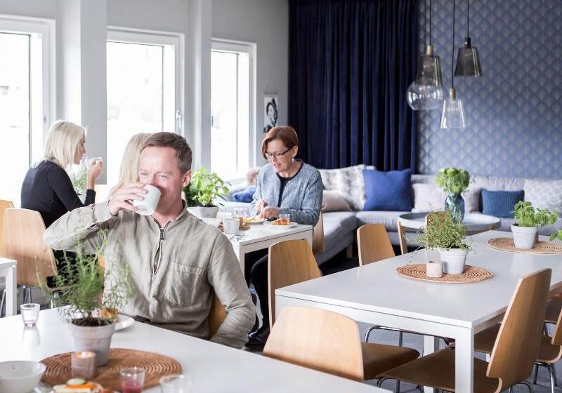 Linnéplatsens Hotell & Vandrarhem