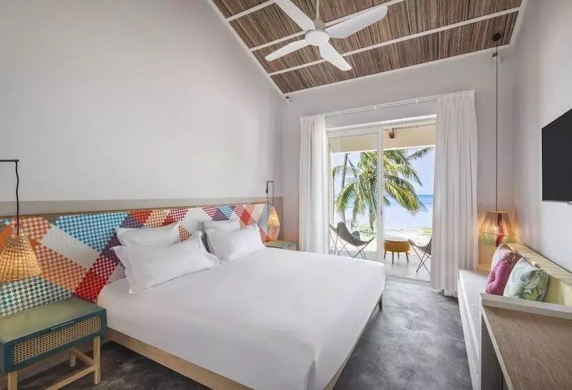 هتل C Rodrigues Mourouk