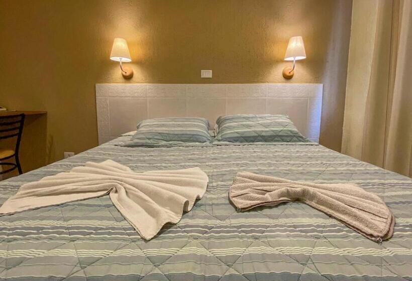 Otel Pousada Do Anhangava